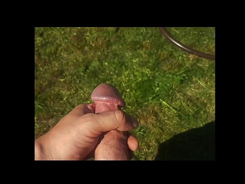 ❤️ Horúca kočka si nechá jebnúť ružovú kundičku a vystrieka sa so squirtom v letnej záhrade ❤❌ Šukanie video na sk.it-com.top ️❤
