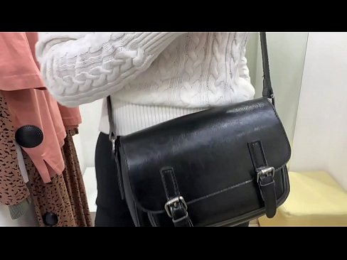 ❤️ Verejná masturbácia mladej sučky FeralBerry s robertkom v skúšobnej miestnosti ❤❌ Šukanie video na sk.it-com.top ️❤